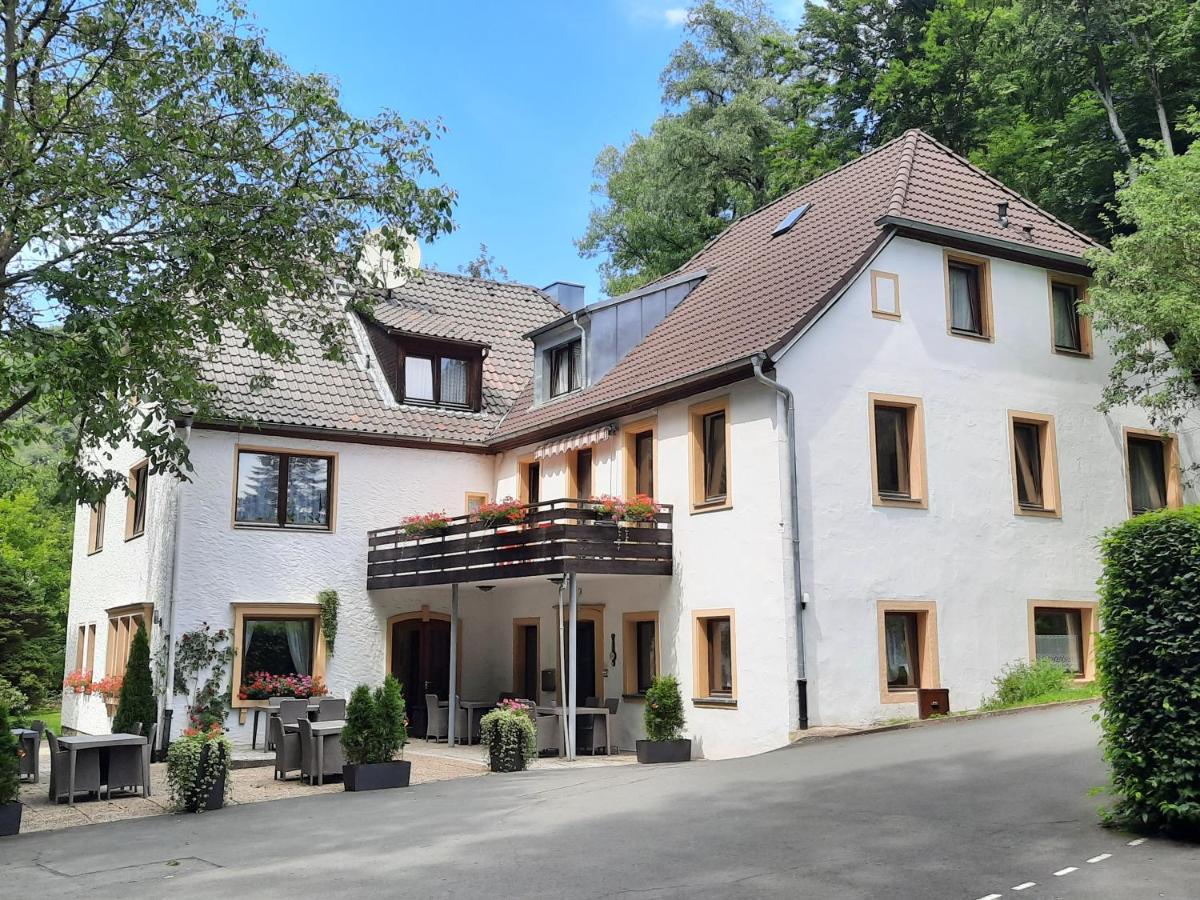 Hotel Pension Bluechersruh Bad Berneck im Fichtelgebirge Bagian luar foto