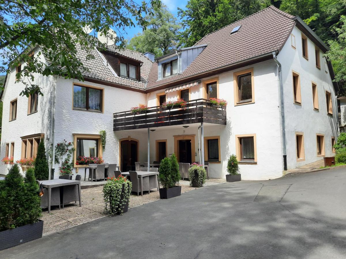 Hotel Pension Bluechersruh Bad Berneck im Fichtelgebirge Bagian luar foto