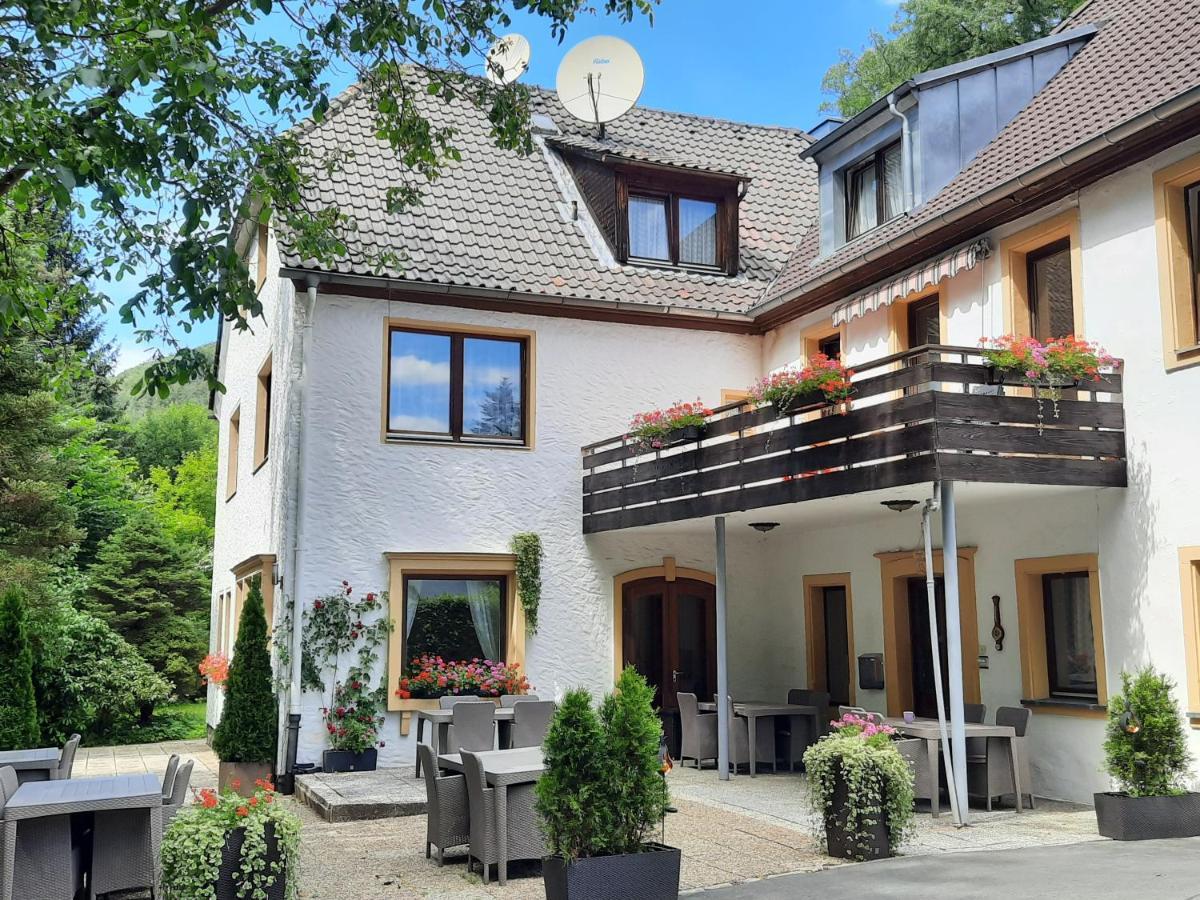 Hotel Pension Bluechersruh Bad Berneck im Fichtelgebirge Bagian luar foto