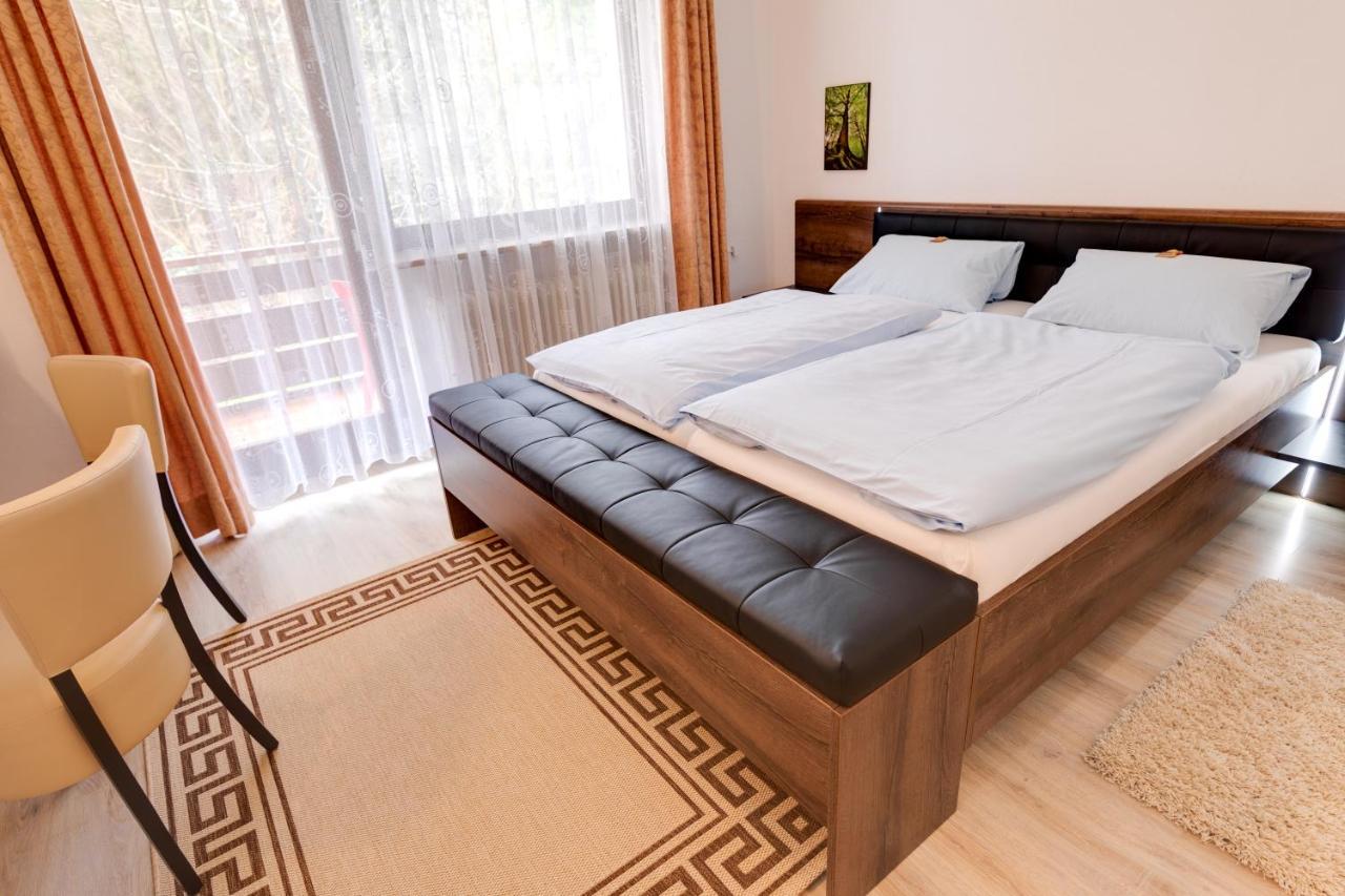 Hotel Pension Bluechersruh Bad Berneck im Fichtelgebirge Bagian luar foto